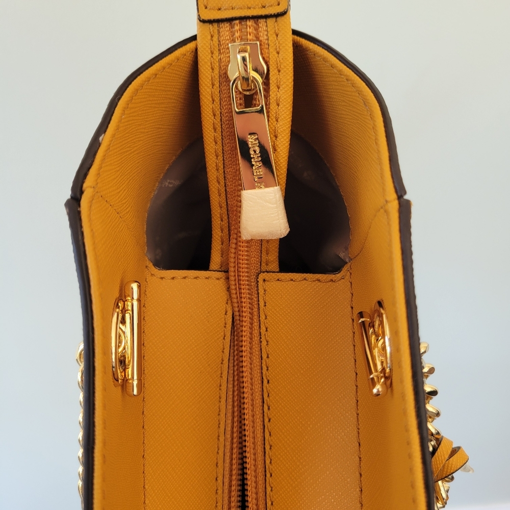 NWT Michael Kors Jet Set Large Logo Shoulder Bag, Marigold - Picture 9 of 11